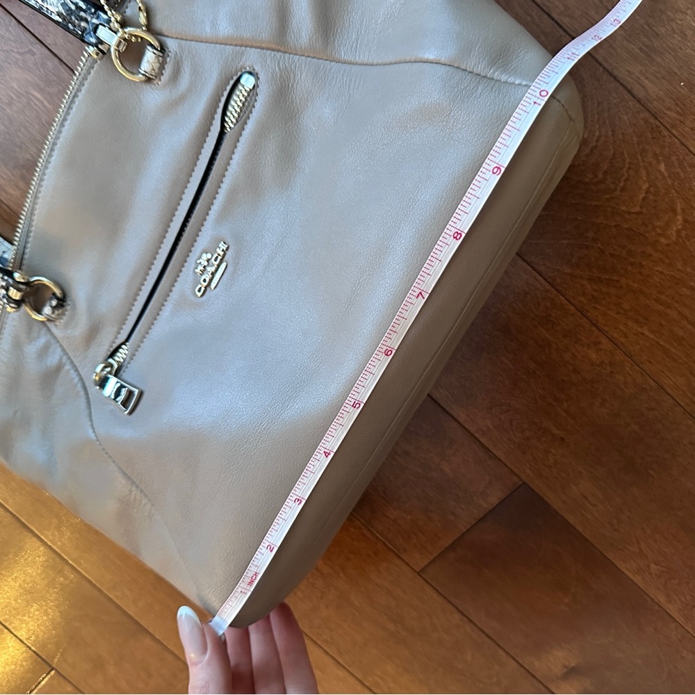 Coach Prairie Satchel Taupe handbag in pebble leather with Snakeskin handles - Picture 11 of 16